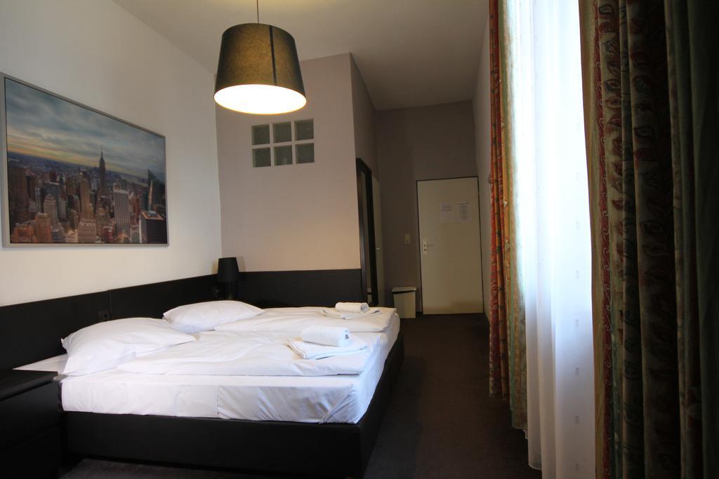 Carlton Hotel Frankfurt am Main Dış mekan fotoğraf