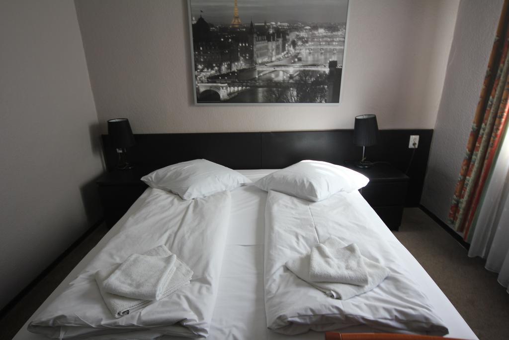 Carlton Hotel Frankfurt am Main Dış mekan fotoğraf