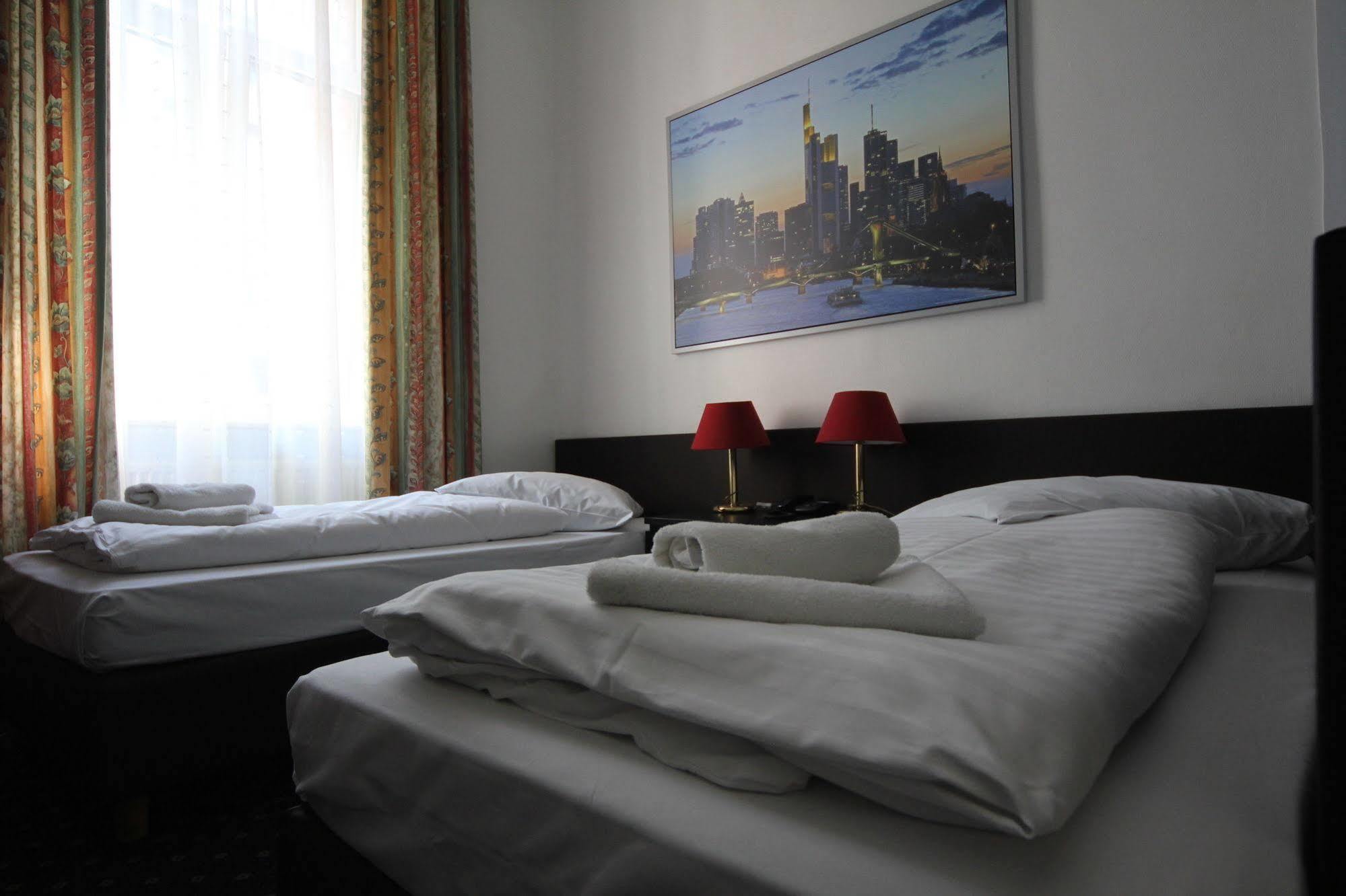 Carlton Hotel Frankfurt am Main Dış mekan fotoğraf