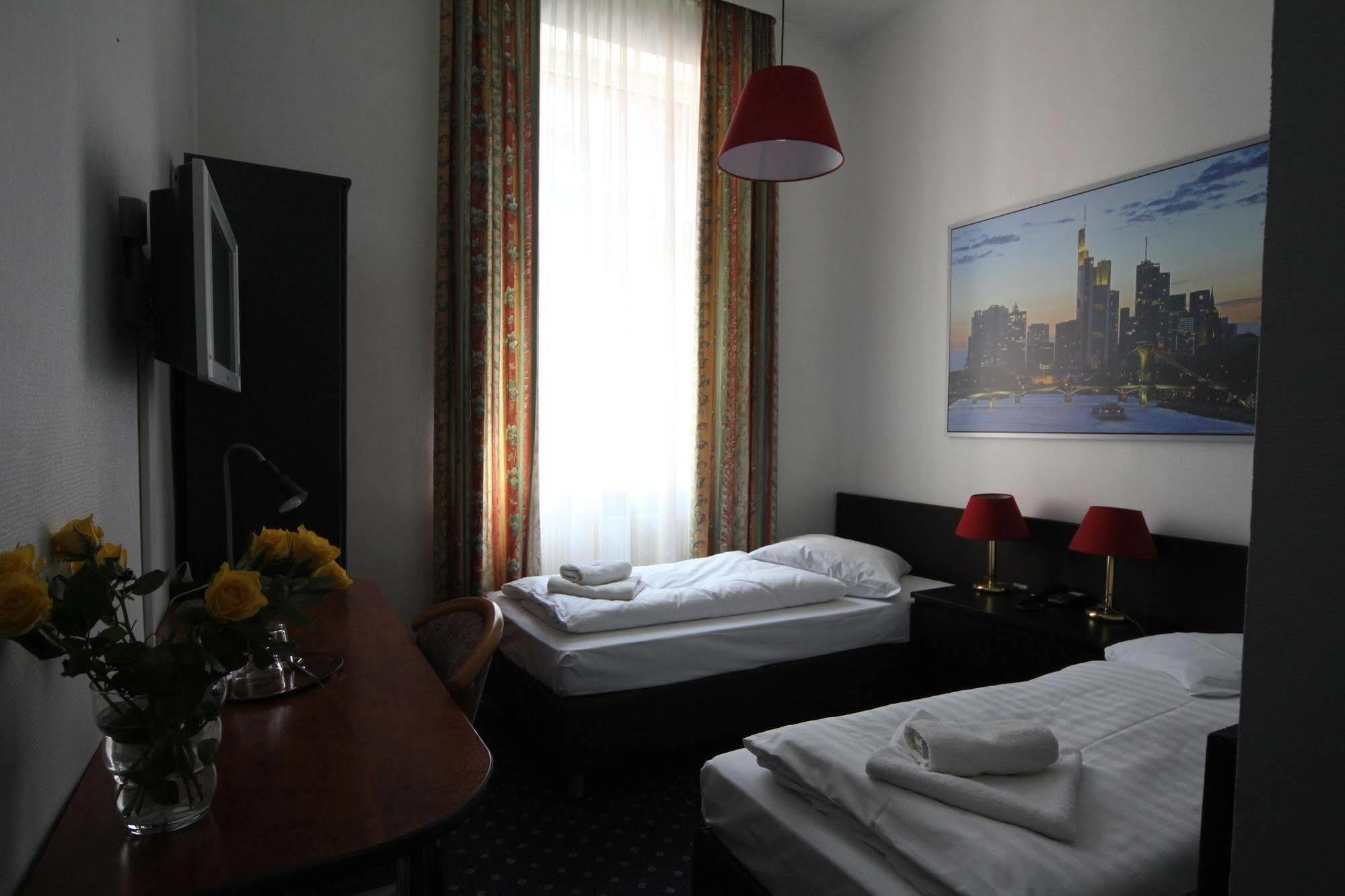 Carlton Hotel Frankfurt am Main Dış mekan fotoğraf